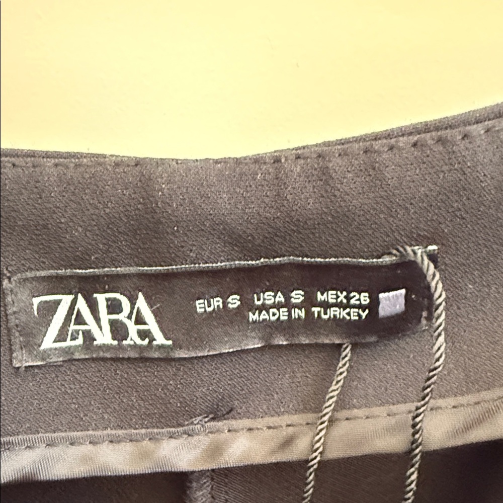 Zara Black High Waist Women's Shorts - Picture 5 of 6